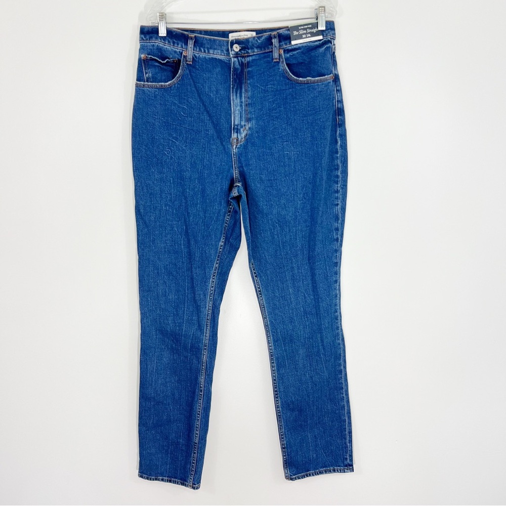 Abercrombie & Fitch The Slim Straight Ultra High Rise Jeans NWT Size 32 Long - Picture 2 of 10